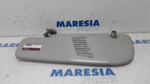 Gebruikte Zonneklep Fiat Doblo Cargo (263) 1.3 MJ 16V DPF Euro 5 Prijs € 25,00 Margeregeling aangeboden door Maresia Parts