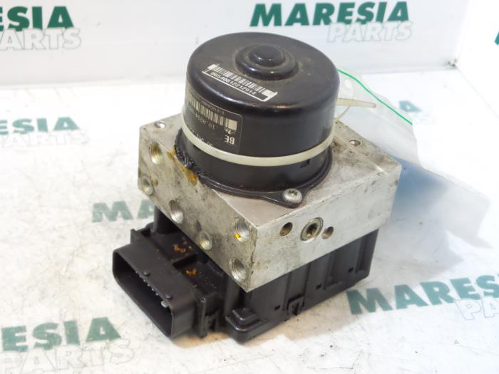 Gebruikte ABS Pomp Citroen Saxo 1.5 D Prijs € 105,00 Margeregeling aangeboden door Maresia Parts