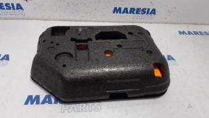 Gebruikte Reparatieset banden Citroen DS5 (KD/KF) 2.0 HDiF 160 16V Prijs € 50,00 Margeregeling aangeboden door Maresia Parts