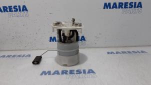 Gebruikte Tank element Pomp Peugeot 3008 I (0U/HU) 1.6 16V THP 150 Prijs € 35,00 Margeregeling aangeboden door Maresia Parts