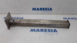 Gebruikte Subframe Peugeot 3008 I (0U/HU) 1.6 16V THP 150 Prijs € 25,00 Margeregeling aangeboden door Maresia Parts