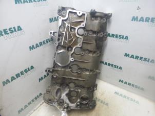 Gebruikte Kleppendeksel Renault Laguna II (BG) 2.0 16V Prijs € 75,00 Margeregeling aangeboden door Maresia Parts