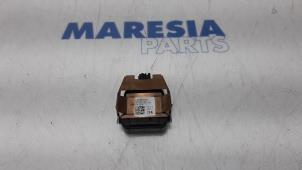 Gebruikte Regensensor Citroen DS5 (KD/KF) 2.0 HDiF 160 16V Prijs € 20,00 Margeregeling aangeboden door Maresia Parts