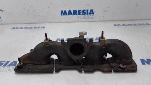 Gebruikte Uitlaatspruitstuk Peugeot 508 (8D) 2.0 Hybrid4 16V Prijs € 50,00 Margeregeling aangeboden door Maresia Parts