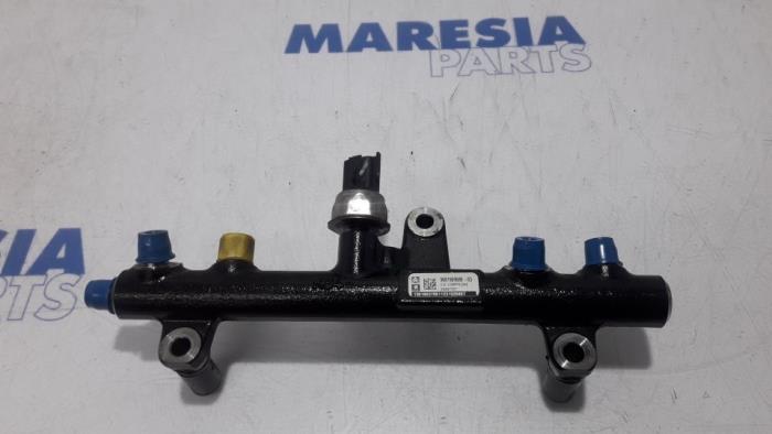Gebruikte Verstuiver brug Peugeot 508 (8D) 2.0 Hybrid4 16V Prijs € 50,00 Margeregeling aangeboden door Maresia Parts