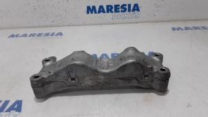 Gebruikte Motorsteun Peugeot 3008 I (0U/HU) 1.6 16V THP 150 Prijs € 25,00 Margeregeling aangeboden door Maresia Parts