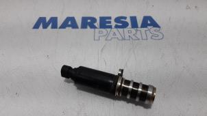 Gebruikte Nokkenas Sensor Alfa Romeo Brera (939) 2.2 JTS 16V Prijs € 60,00 Margeregeling aangeboden door Maresia Parts