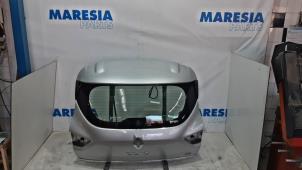 Gebruikte Achterklep Renault Clio IV (5R) 0.9 Energy TCE 90 12V Prijs € 472,50 Margeregeling aangeboden door Maresia Parts