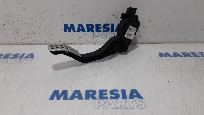 Gebruikte Gaspedaalpositie Sensor Peugeot 308 CC (4B) 1.6 16V THP 155 Prijs € 29,90 Margeregeling aangeboden door Maresia Parts
