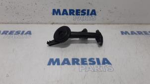 Gebruikte Olie aanzuigbuis Citroen C4 Picasso (3D/3E) 1.6 BlueHDI 120 Prijs € 20,00 Margeregeling aangeboden door Maresia Parts