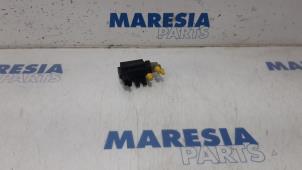 Gebruikte Turbodrukregelaar Citroen C4 Picasso (3D/3E) 1.6 BlueHDI 120 Prijs € 40,00 Margeregeling aangeboden door Maresia Parts