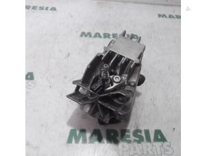 Gebruikte Koude start injector Renault Scénic II (JM) 1.5 dCi 105 Prijs € 75,00 Margeregeling aangeboden door Maresia Parts