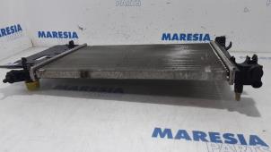 Gebruikte Radiateur Fiat Grande Punto (199) 1.4 Prijs € 25,00 Margeregeling aangeboden door Maresia Parts