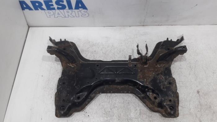 Gebruikte Subframe Citroen Berlingo Cinqspace, Multispace 1.6 Hdi 16V Prijs € 50,00 Margeregeling aangeboden door Maresia Parts