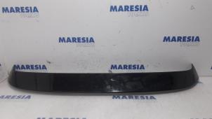 Gebruikte Spoiler Citroen C4 Berline (NC) 1.4 16V VTi Prijs € 105,00 Margeregeling aangeboden door Maresia Parts