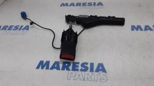 Gebruikte Veiligheidsgordel Insteek rechts-voor Citroen C3 (FC/FL/FT) 1.4 Prijs € 15,00 Margeregeling aangeboden door Maresia Parts