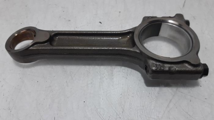 Drijfstang van een Renault Megane III Berline (BZ) 1.5 dCi 110 2013