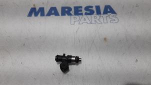 Gebruikte Injector (benzine injectie) Alfa Romeo MiTo (955) 0.9 TwinAir Prijs € 25,00 Margeregeling aangeboden door Maresia Parts