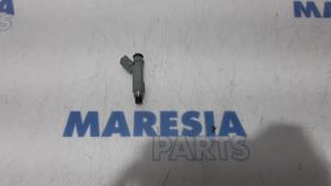 Gebruikte Injector (benzine injectie) Citroen C1 1.0 Vti 68 12V Prijs € 25,00 Margeregeling aangeboden door Maresia Parts