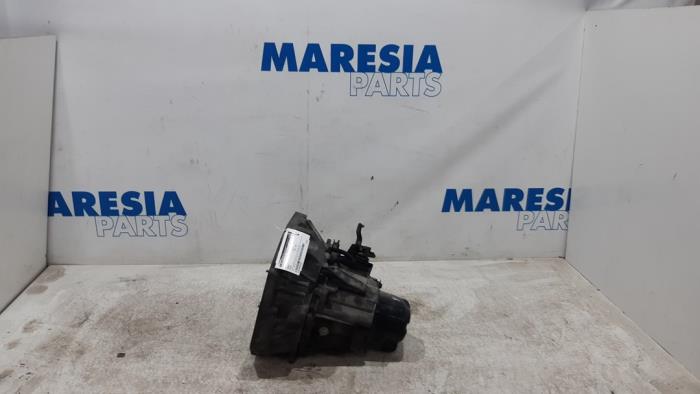 Gereviseerde Versnellingsbak Renault Kangoo Express (FW) 1.5 dCi 70 Prijs € 792,55 Inclusief btw aangeboden door Maresia Parts