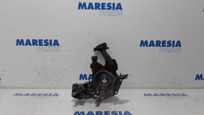 Gebruikte Oliepomp Fiat 500 (312) 1.2 Prijs € 75,00 Margeregeling aangeboden door Maresia Parts