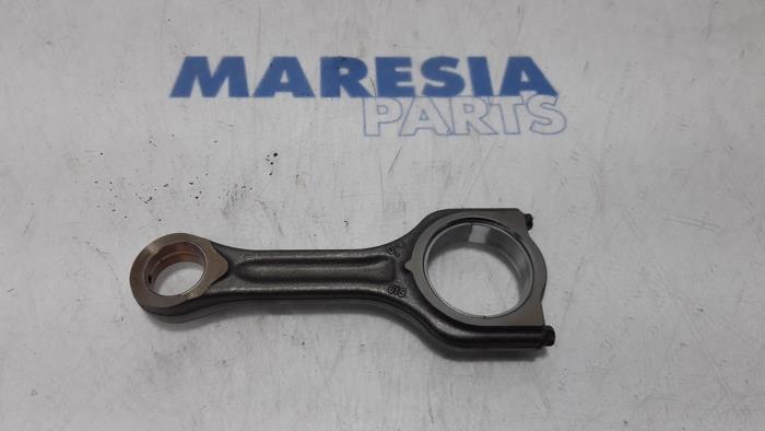 Gebruikte Drijfstang Citroen Jumpy (G9) 1.6 HDI Prijs € 42,35 Inclusief btw aangeboden door Maresia Parts
