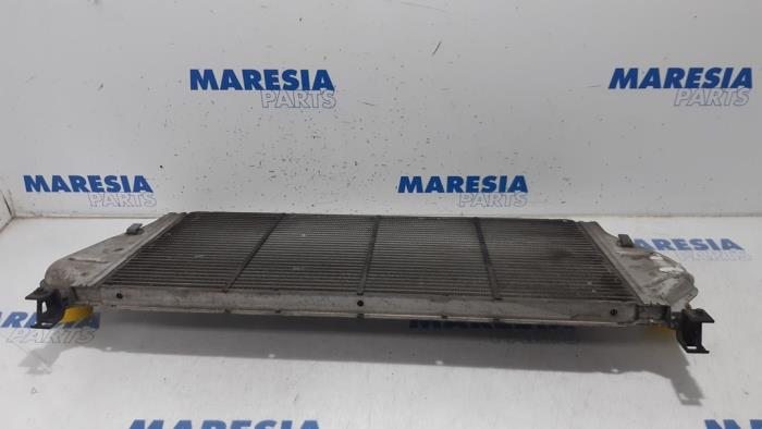 Gebruikte Intercooler Renault Espace (JK) 2.0 16V Turbo Prijs € 25,00 Margeregeling aangeboden door Maresia Parts