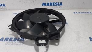 Gebruikte Koelvin Motor Renault Megane III Coupe (DZ) 2.0 16V TCe 180 Prijs € 50,00 Margeregeling aangeboden door Maresia Parts