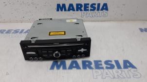 Gebruikte Radio CD Speler Peugeot 3008 I (0U/HU) 1.6 16V THP 150 Prijs € 288,75 Margeregeling aangeboden door Maresia Parts