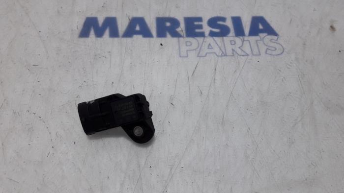Gebruikte Turbodruk sensor Renault Clio IV (5R) 0.9 Energy TCE 90 12V Prijs € 25,00 Margeregeling aangeboden door Maresia Parts