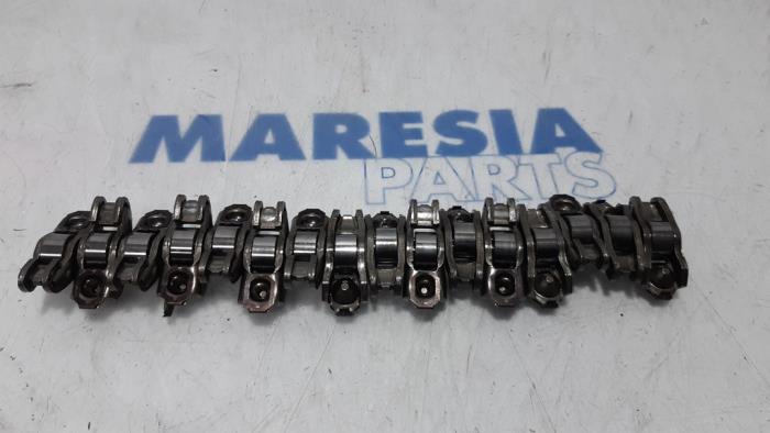 Gebruikte Tuimelaar Fiat Doblo Cargo (263) 1.3 MJ 16V DPF Euro 5 Prijs € 55,00 Margeregeling aangeboden door Maresia Parts