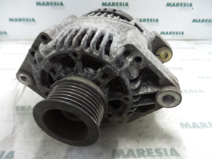 Gebruikte Dynamo Renault Master II (FD/HD) 2.5 D Prijs € 171,52 Inclusief btw aangeboden door Maresia Parts
