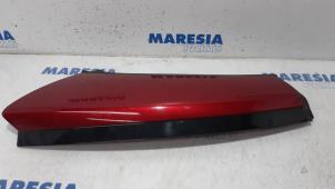 Gebruikte Stijl links-achter Peugeot 307 CC (3B) 2.0 16V Prijs € 50,00 Margeregeling aangeboden door Maresia Parts