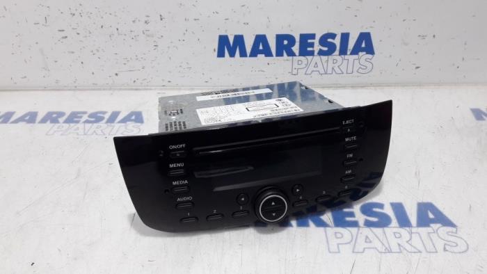 FIAT Punto 3 generation (2005-2020) Music Player Without GPS 7355539210 19460772