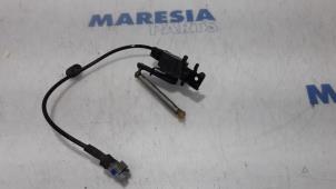 Gebruikte Sensor Stabilisatie Regel Peugeot RCZ (4J) 1.6 16V THP Prijs € 50,00 Margeregeling aangeboden door Maresia Parts