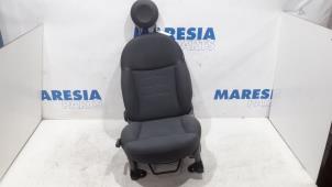 Gebruikte Voorstoel links Fiat 500 (312) 1.2 69 Prijs € 183,75 Margeregeling aangeboden door Maresia Parts