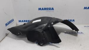 Gebruikte Modderkuip Renault Grand Scénic II (JM) 2.0 16V Prijs € 10,00 Margeregeling aangeboden door Maresia Parts