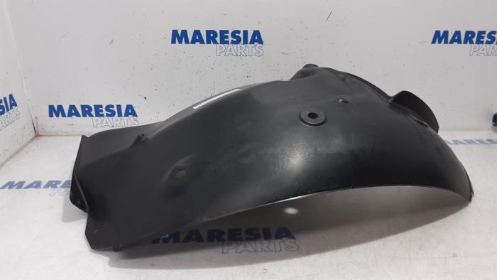 RENAULT Scenic 2 generation (2003-2010) Other Body Parts 8200136726 19401799