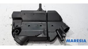 Gebruikte Luchtfilterhuis Opel Combo 1.3 CDTI 16V ecoFlex Prijs € 60,50 Inclusief btw aangeboden door Maresia Parts