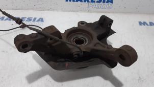 Gebruikte Asschenkel links-voor Opel Combo 1.3 CDTI 16V ecoFlex Prijs € 90,75 Inclusief btw aangeboden door Maresia Parts