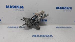 Gebruikte Hoofdremcilinder Renault Zoé (AG) 46kW Prijs € 150,00 Margeregeling aangeboden door Maresia Parts