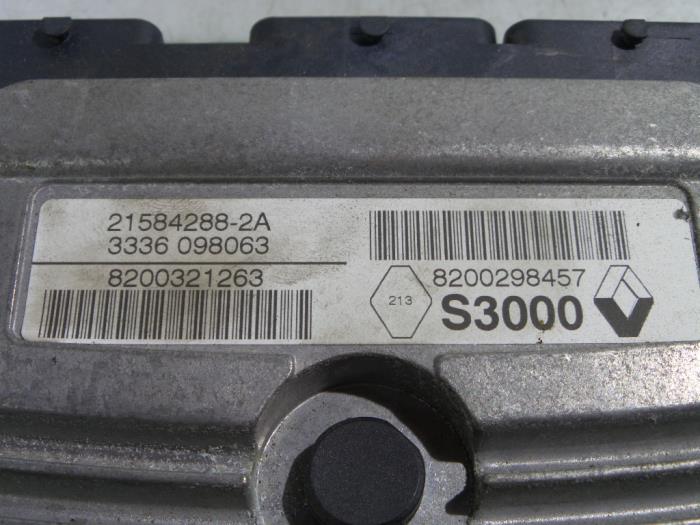 Gebruikte Computer Motormanagement Renault Megane II Grandtour (KM) 1.6 16V Prijs € 324,99 Margeregeling aangeboden door Maresia Parts