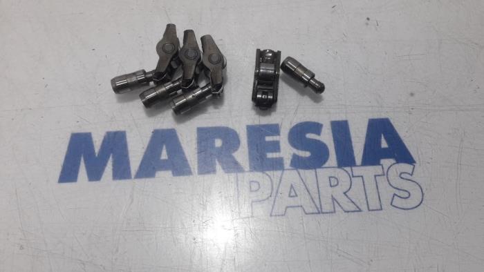 Gebruikte Tuimelaar Fiat 500 (312) 0.9 TwinAir 80 Prijs € 20,00 Margeregeling aangeboden door Maresia Parts