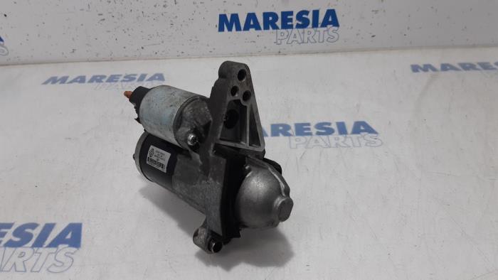 Gebruikte Startmotor Renault Scénic IV (RFAJ) 1.3 TCE 140 16V Prijs € 60,00 Margeregeling aangeboden door Maresia Parts