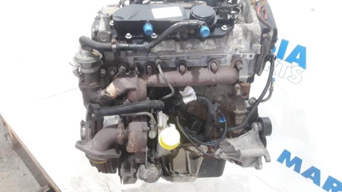 Motor van een Iveco New Daily IV 29L14C, 29L14C/P, 29L14V, 29L14V/P 2007
