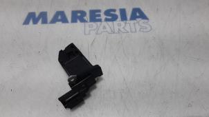 Gebruikte Luchtregelklep Citroen DS3 (SA) 1.6 Blue Hdi 100 Prijs € 30,00 Margeregeling aangeboden door Maresia Parts