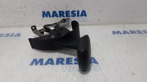 Gebruikte Handremhendel Fiat Panda/Pandina (312) 0.9 TwinAir 65 Prijs € 65,00 Margeregeling aangeboden door Maresia Parts