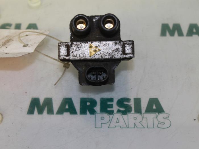Gebruikte Bobine Fiat Punto I (176) 60 1.2 S,SX,Selecta Prijs € 10,00 Margeregeling aangeboden door Maresia Parts