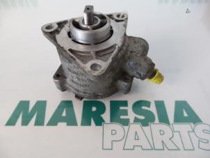 Gebruikte Vacuumpomp (Diesel) Alfa Romeo 147 (937) 1.9 JTD 115 Prijs € 35,00 Margeregeling aangeboden door Maresia Parts