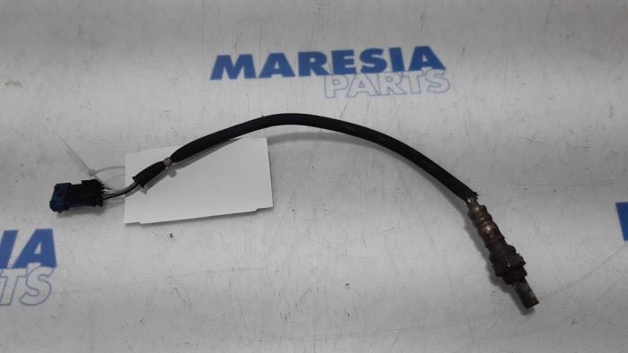 Gebruikte Lambda Sonde Peugeot 207 SW (WE/WU) 1.6 16V Prijs € 40,00 Margeregeling aangeboden door Maresia Parts